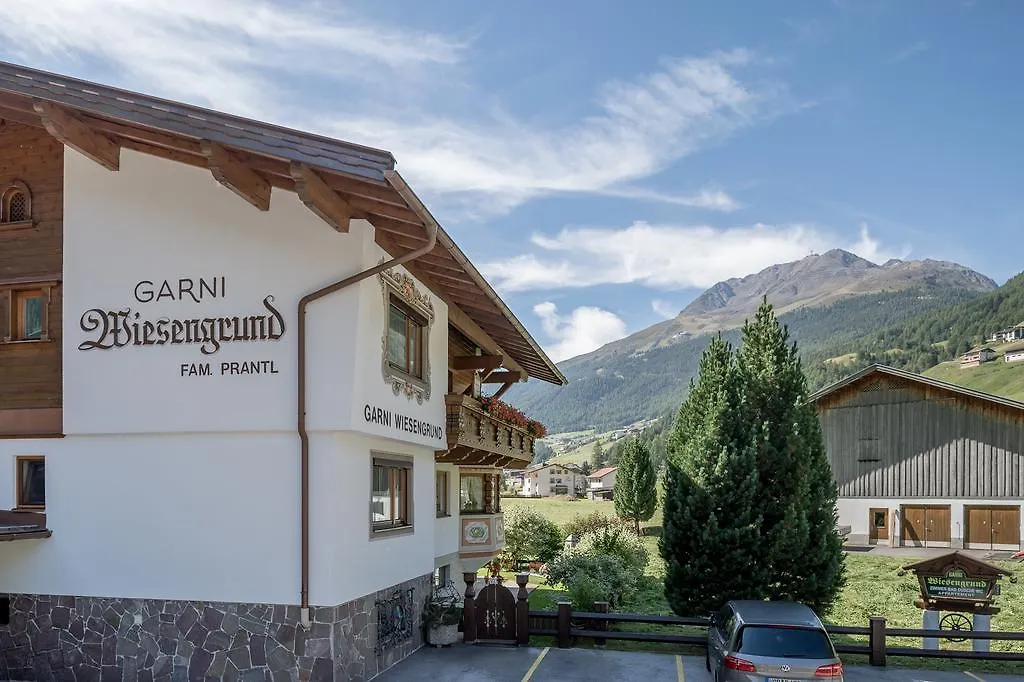 **** Guest house Apart Wiesengrund Solden Austria